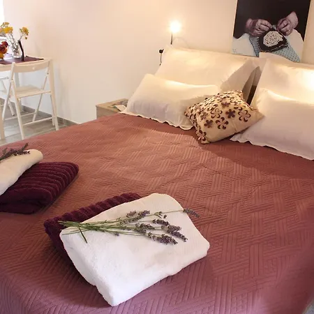 Nana Marusa Apartman