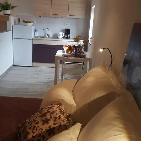 Nana Marusa Apartman Pag Town