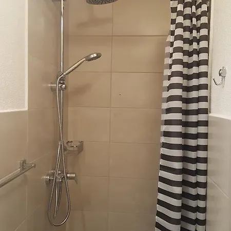 Nana Marusa Apartman Pag Town