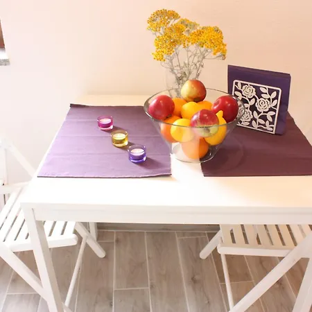 아파트 Nana Marusa *